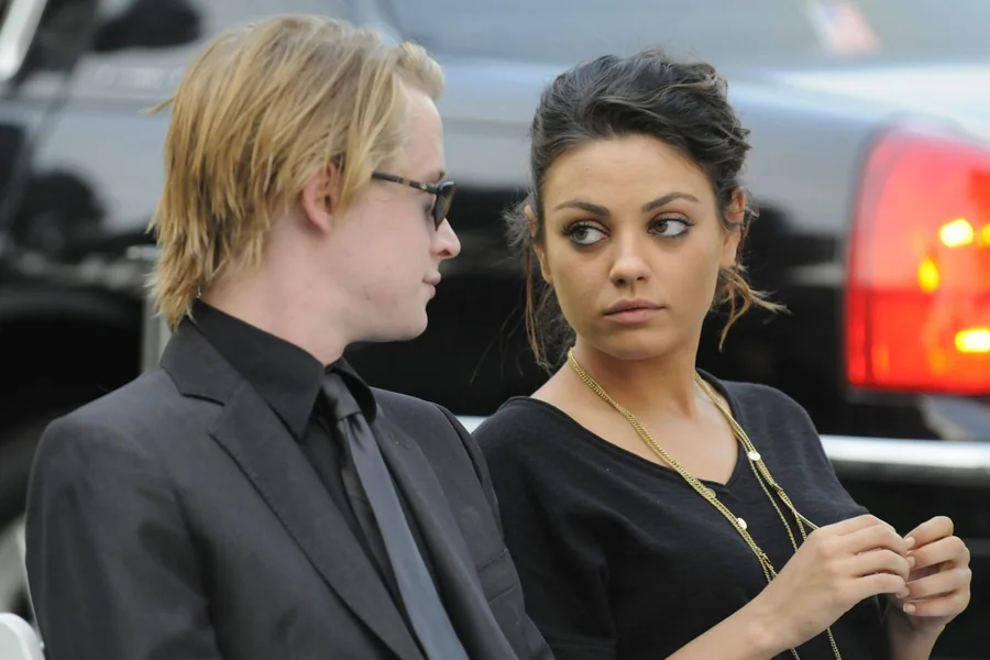 Macaulay Culkin Mila Kunis