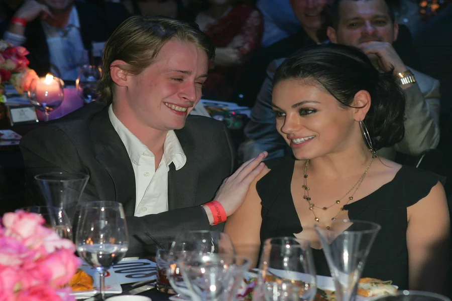 Macaulay Culkin Mila Kunis
