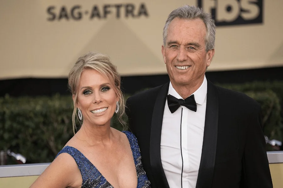 Cheryl Hines Husband Net Worth